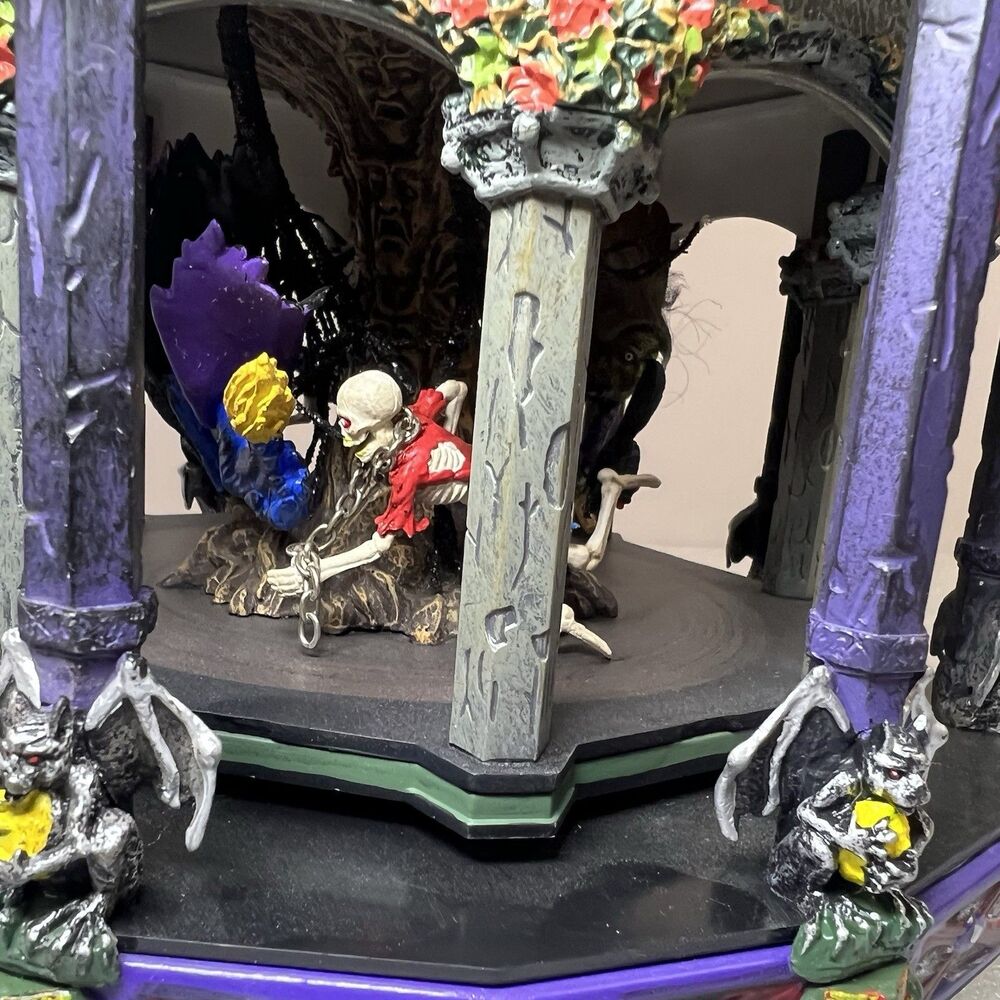 WORKING Dept. 56 Halloween 2002 Ghostly Carousel #56.55317 Spins Lights Sounds - Picture 10 of 11